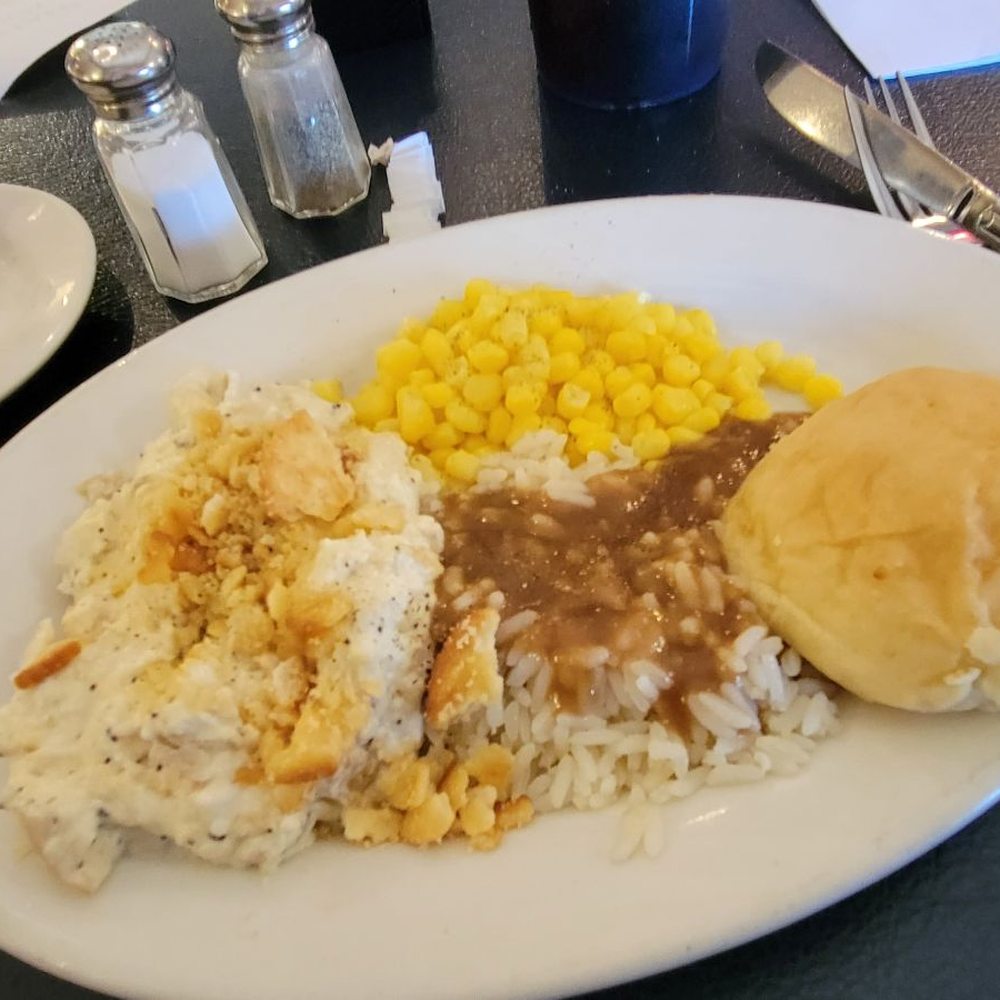 Peyton's Place - Poppyseed chicken casserole with rice and gravy, corn and peanut butter pie! - Southern Near Me - Montgomery, Alabama