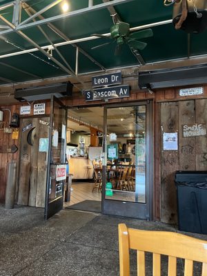 Sam's Bar-B-Que by null