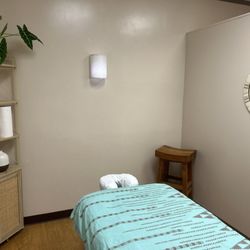 E's the Pain-Lomilomi Therapy - Need A Lomi?
