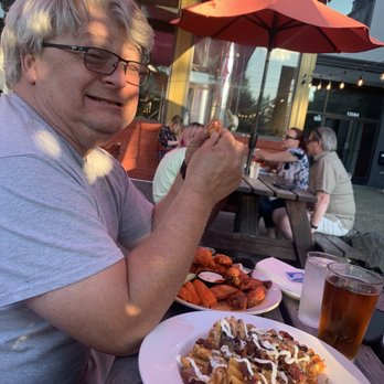Cooper Mountain Ale Works - Good beer wings and loaded fries!! - Brewpubs Near Me - Tigard, Oregon