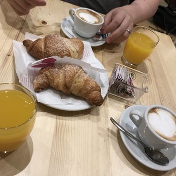 Living Room Cafè - Lounges Near Me - Rome, RM Living Room Cafè - Lounges Near Me - Rome, RM