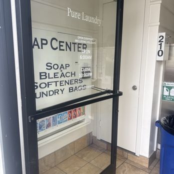 Pure Laundry - Front door / entrance - Laundromat Near Me - San Francisco, California Pure Laundry - Front door / entrance - Laundromat Near Me - San Francisco, California