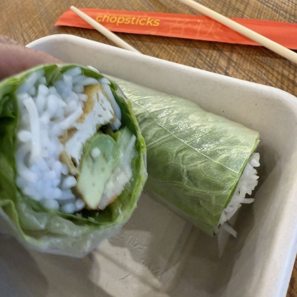 Lotus Banh Mi - Garden Springroll (2pcs) - Vietnamese Near Me - Naperville, Illinois