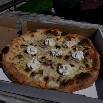 Good Vibrations Pizza - Pizza Near Me - Austin, Texas Good Vibrations Pizza - Pizza Near Me - Austin, Texas