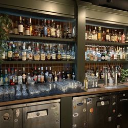 The Gibson PDX - Main bar