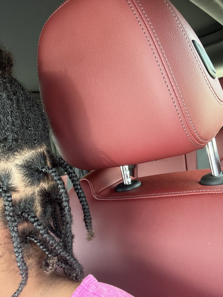 Salimatu African Hair Braiding Salon Logo