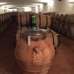 Fontodi - Terracotta wine storage