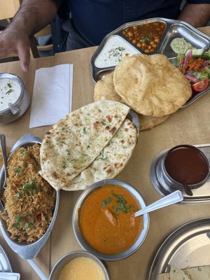 Malhi Sweets Restaurant et Sucreries by null