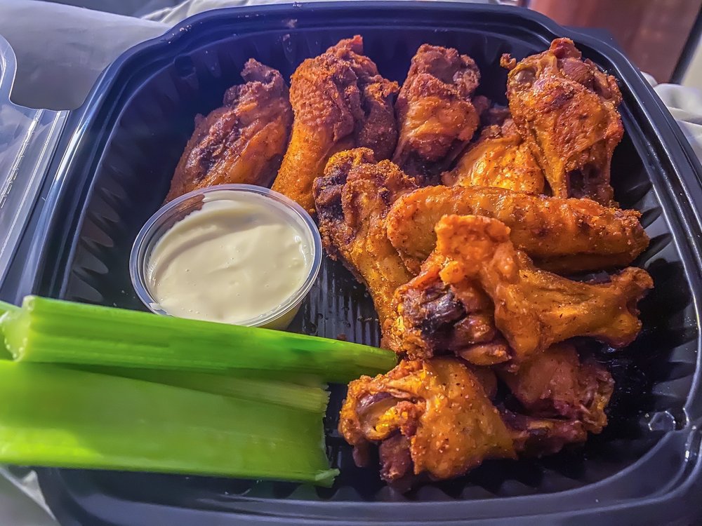 Brownie’s The Shed Grille & Bar, Louisville Roadtrippers