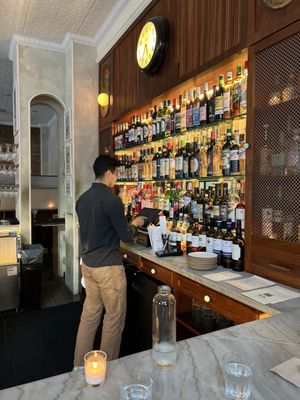 Bar Americano by null
