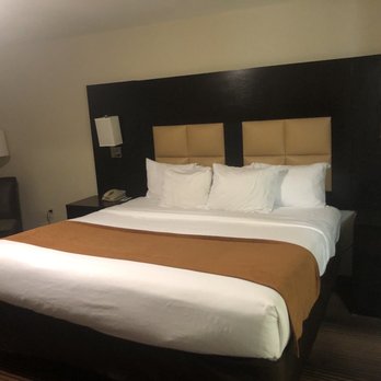 Comfort Inn Grapevine Near Dfw Airport - Single king sized bed. - Hotels Near Me - Grapevine, Texas Comfort Inn Grapevine Near Dfw Airport - Single king sized bed. - Hotels Near Me - Grapevine, Texas
