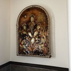 Color Me Chula - Amazing artwork everywhere. I would enjoy just coming to sit and admire all the artwork and ambiance.