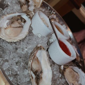 Queensview Steakhouse - Half dozen oysters - Steakhouses Near Me - Long Beach, California Queensview Steakhouse - Half dozen oysters - Steakhouses Near Me - Long Beach, California