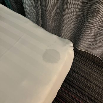 MOXY Vienna Airport - Thank goodness for cleanliness - Hotels Near Me - Wien, 3 MOXY Vienna Airport - Thank goodness for cleanliness - Hotels Near Me - Wien, 3