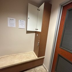 Wave Imaging - Newport Beach - Woman's locker room (they have multiple)