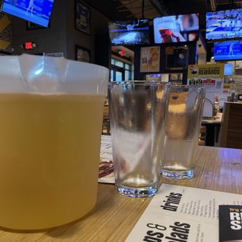 Buffalo Wild Wings - American Near Me - Santee, California