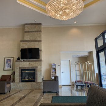 Holiday Inn Hazlet - Lobby - Hotels Near Me - Hazlet, New Jersey Holiday Inn Hazlet - Lobby - Hotels Near Me - Hazlet, New Jersey