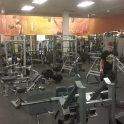 Esporta Fitness - Free weight room