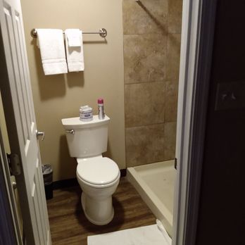 Kofa Inn - Nice bathroom. Hot water to die for after a long road trek. - Hotels Near Me - Parker, Arizona Kofa Inn - Nice bathroom. Hot water to die for after a long road trek. - Hotels Near Me - Parker, Arizona