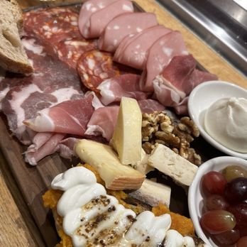Eataly Boston - Cheese board - Pizza Near Me - Boston, Massachusetts