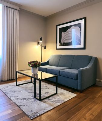 The Lucerne Hotel by null