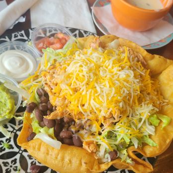 Casa de Tres Reyes - Taco salad - Mexican Near Me - Des Peres, Missouri