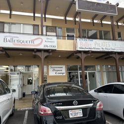 Balletiquette Dance & Pilates Studio - Ballet dance lesson time! Ballet is a sport and art at same time.