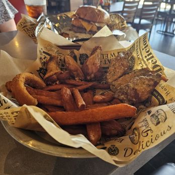 Rufe Snow - Wings and sweet potatoe fries - Burgers Near Me - Watauga, Texas Rufe Snow - Wings and sweet potatoe fries - Burgers Near Me - Watauga, Texas