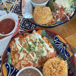 Enchiladas Ampelia and Carne asada