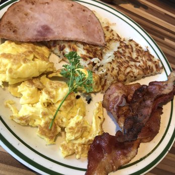 NORMS - Diners Near Me - Van Nuys, California