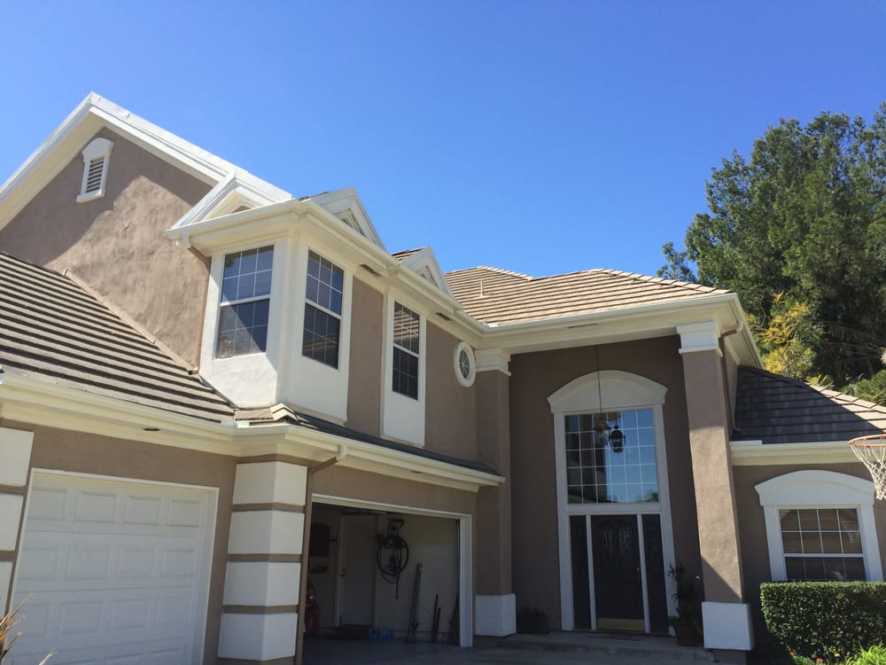 Slide of Rancho Rain Gutters