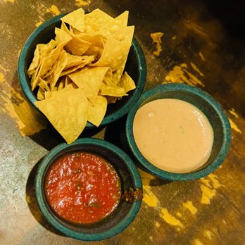 Lindo Michoacan - complimentary chips, spicy salsa, and refried beans - Mexican Near Me - Las Vegas, Nevada Lindo Michoacan - complimentary chips, spicy salsa, and refried beans - Mexican Near Me - Las Vegas, Nevada