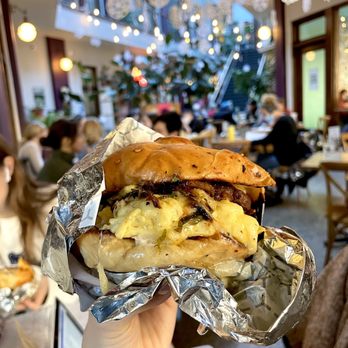 Ancora Cafe + Bakery - Hella Stella sandwich with veggie sausage - Breakfast & Brunch Near Me - Madison, Wisconsin