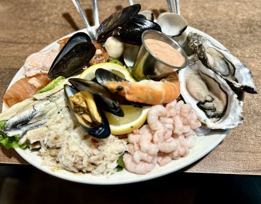 Magpie Café by null