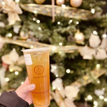 Chun Yang Tea - Cold Pineapple Oolong Tea - Bubble Tea Near Me - Flushing, New York