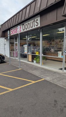 Sesame Donuts by null