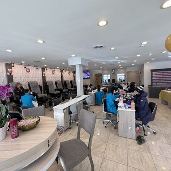 Viva Nails & Spa - Nail Salons Near Me - Elmwood Park, Illinois Viva Nails & Spa - Nail Salons Near Me - Elmwood Park, Illinois