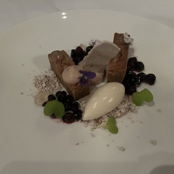 Toqué - Dessert brownie - Canadian (New) Near Me - Montreal, Quebec
