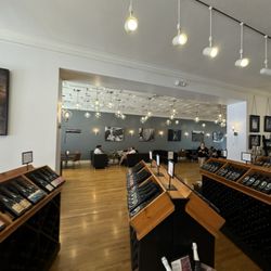 August Hill Winery Tasting Room