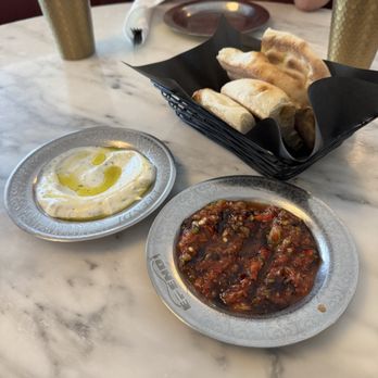 Efendi Restaurant - Bayview - Bread - Turkish Near Me - Markham, Ontario Efendi Restaurant - Bayview - Bread - Turkish Near Me - Markham, Ontario