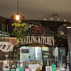 B's Sizzling Kitchen