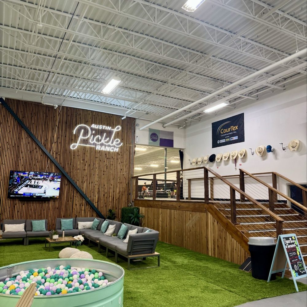 Austin Pickle Ranch - Cute lounge area - Pickleball Near Me - Austin, Texas
