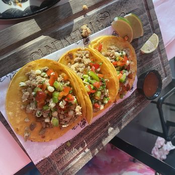 Kalaveras - Chicken Tacos - Cocktail Bars Near Me - Hollywood, California