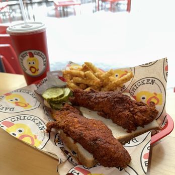 Dave's Hot Chicken - Chicken Shop Near Me - Madison, Wisconsin