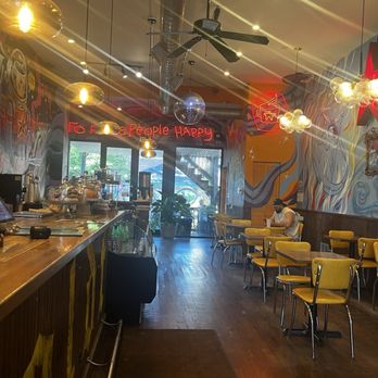 Star Lounge Coffee Bar - Interior - Coffee & Tea Near Me - Chicago, Illinois Star Lounge Coffee Bar - Interior - Coffee & Tea Near Me - Chicago, Illinois