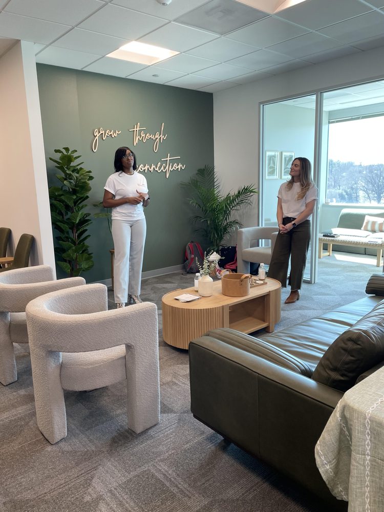 Mission Connection - grief counselor in Arlington, VA