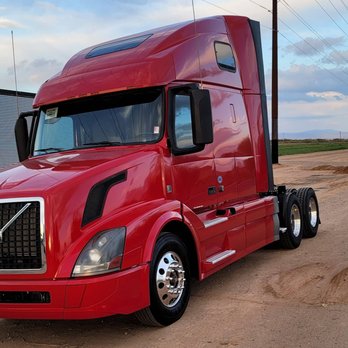 Arrow Truck Sales - 2016 Volvo VNL670 - Commercial Truck Dealers Near Me - Phoenix, Arizona Arrow Truck Sales - 2016 Volvo VNL670 - Commercial Truck Dealers Near Me - Phoenix, Arizona