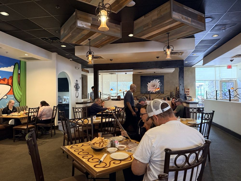 Nando's Mexican Cafe