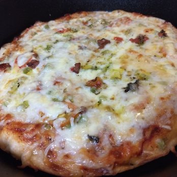 Central Cafe - Best pizza ever!!! I live in Florida so when I come home for a visit, I make sure to stop and load up on pizzas to bring back to Florida. - Pizza Near Me - Middleboro, Massachusetts