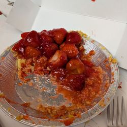 Polly's Pies Restaurant & Bakery - A strawberry vomit pie. Or well that is what it looked like. Unable to cut it properly already destroyed as soon as it was in a box.